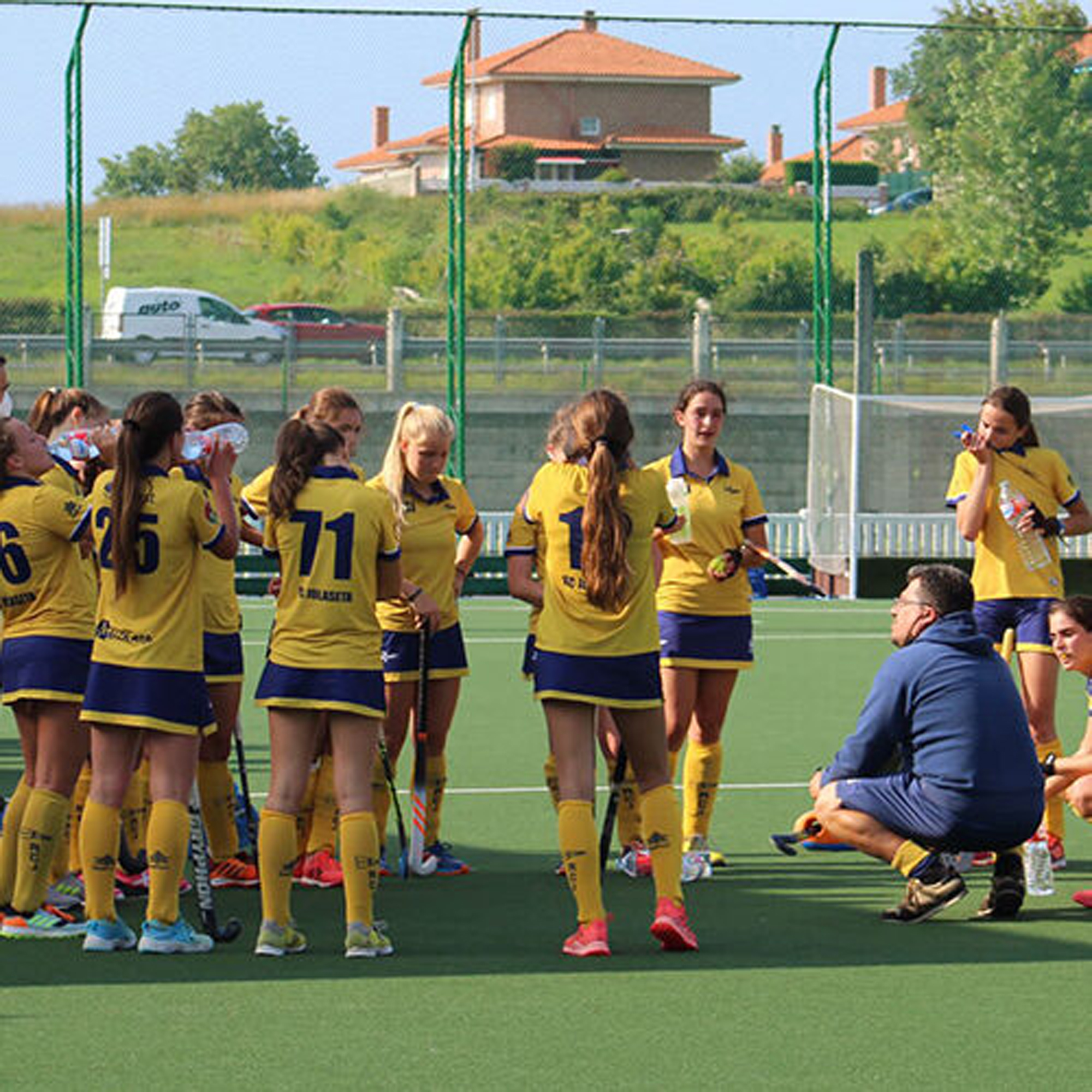 HOCKEY HIERBA SECTOR CADETE