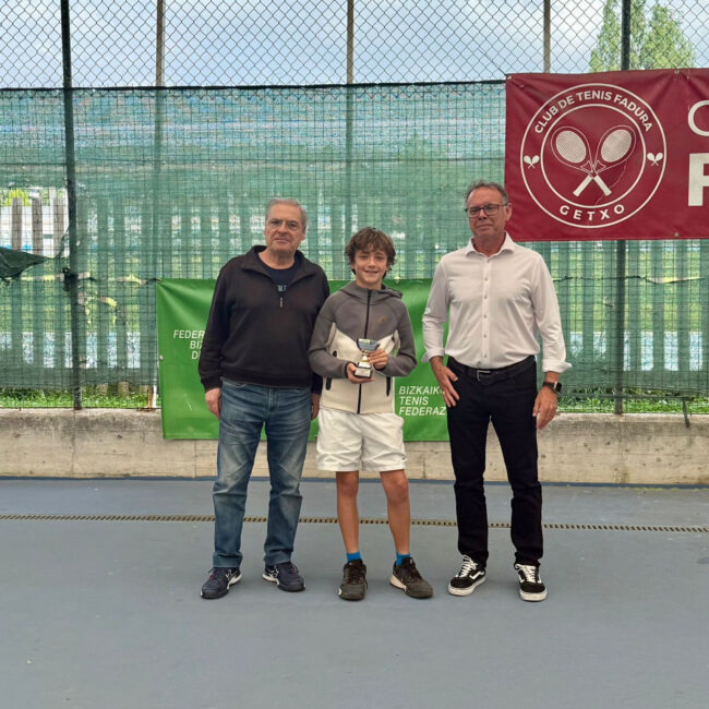 TENIS GUILLERMO ALFONSO 3